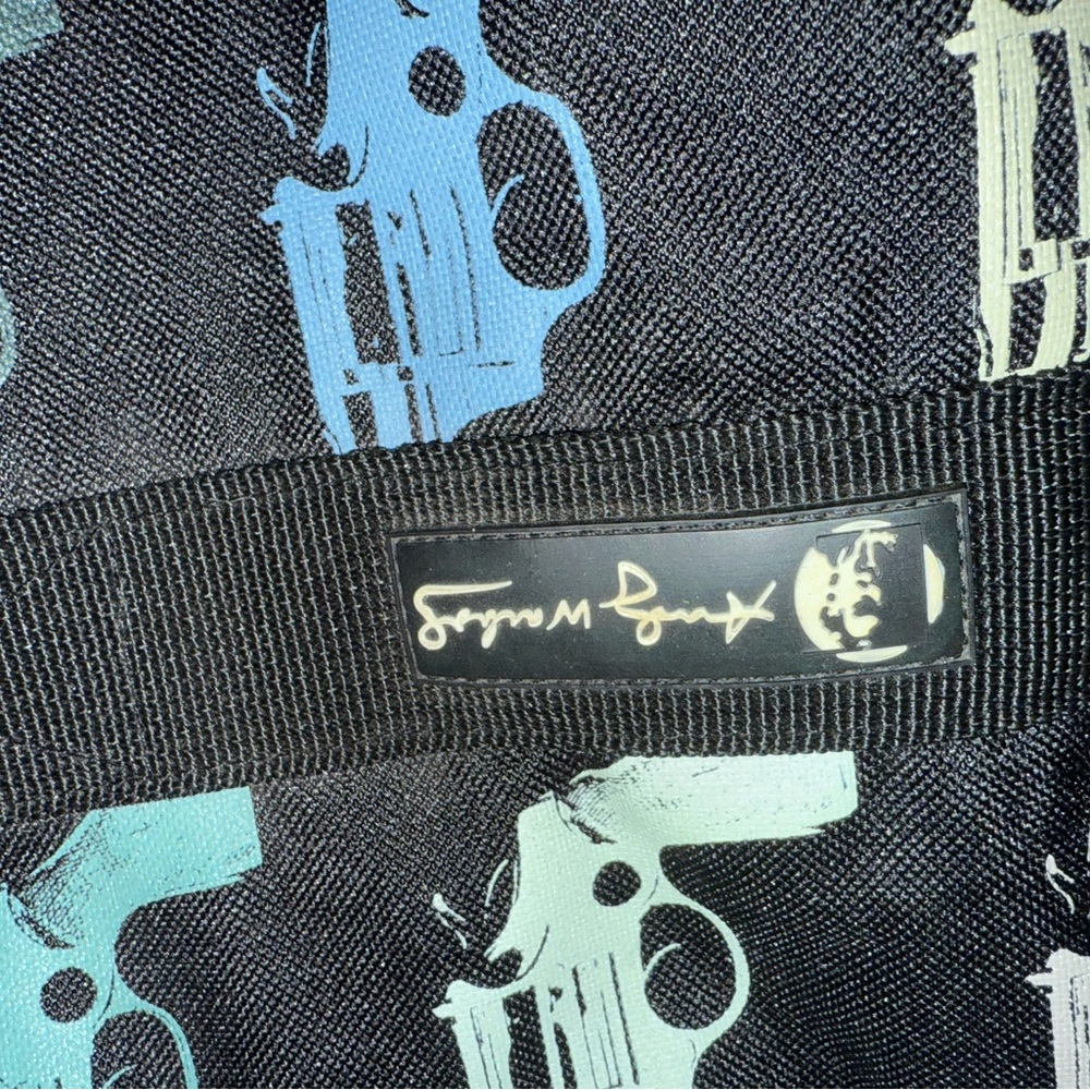 Black Gun Print Men's Duffel Bag - Picture 4 of 5
